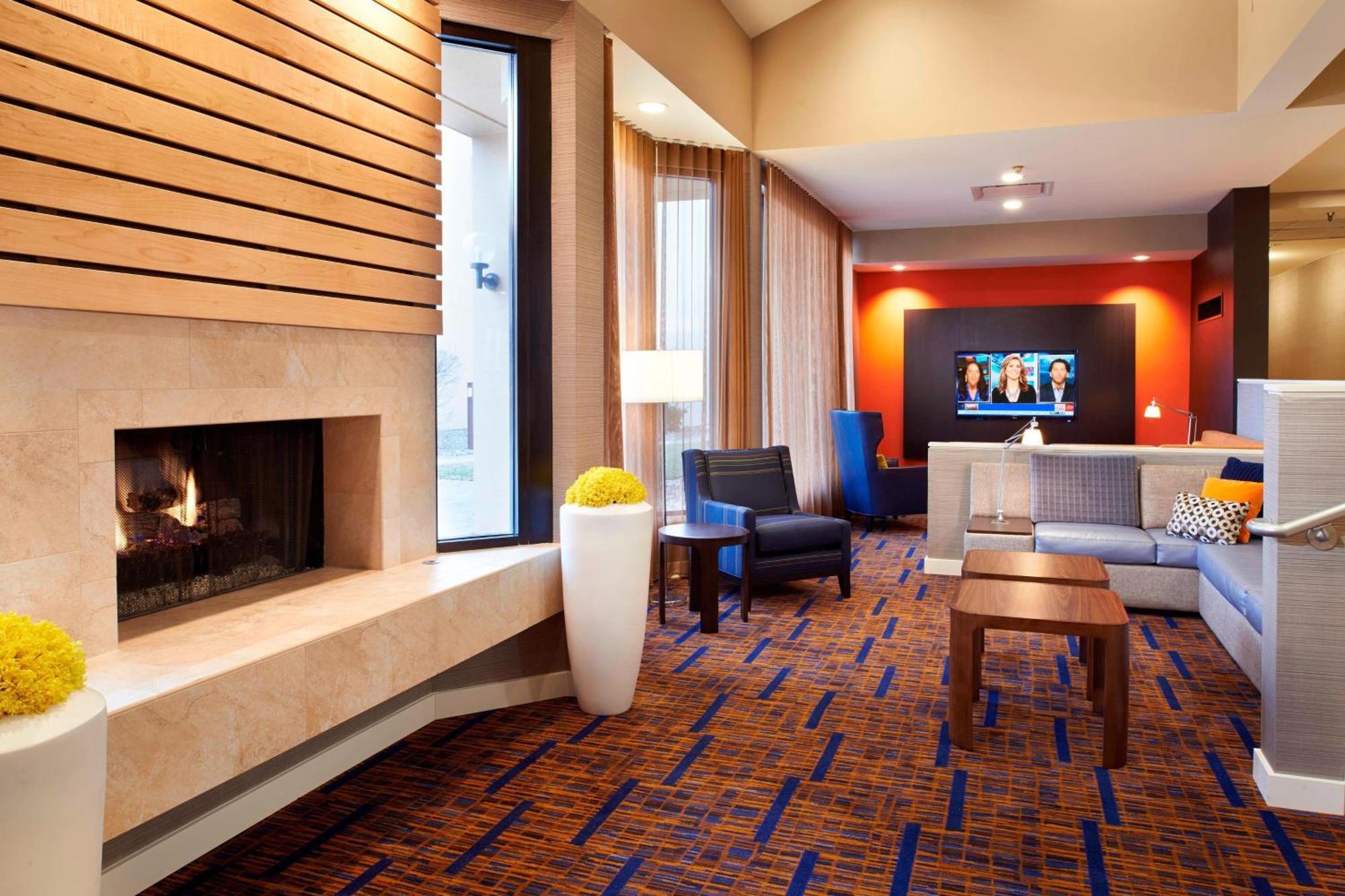 מלון Courtyard Chicago Arlington Heights/South מראה חיצוני תמונה