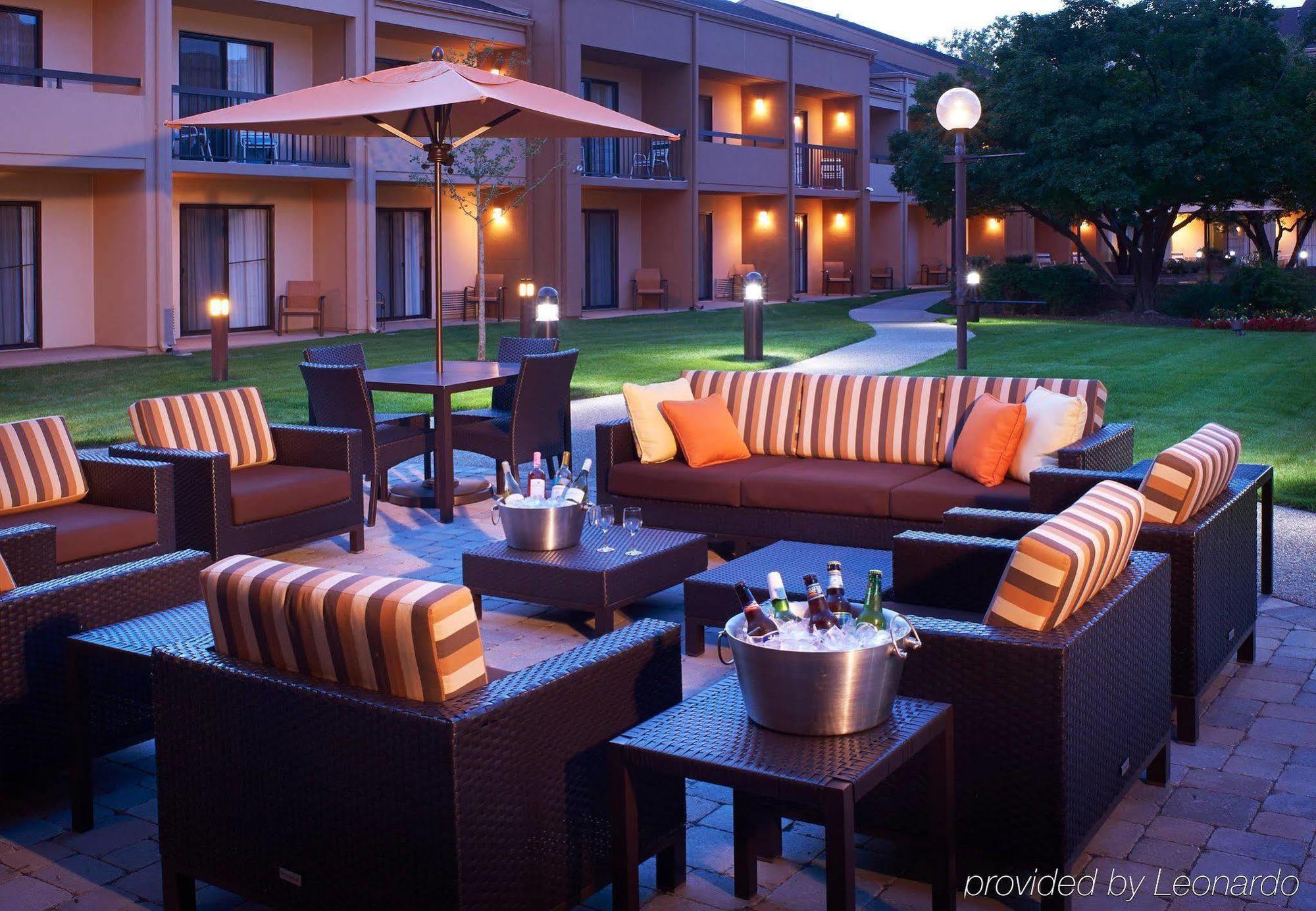 מלון Courtyard Chicago Arlington Heights/South מראה חיצוני תמונה