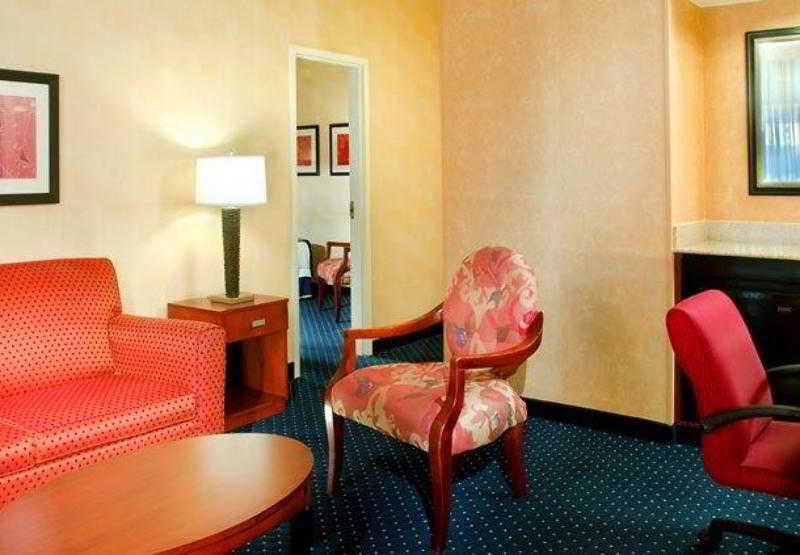 מלון Courtyard Chicago Arlington Heights/South מראה חיצוני תמונה