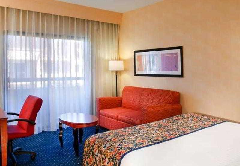 מלון Courtyard Chicago Arlington Heights/South חדר תמונה
